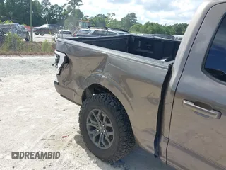 2022 Ford F-150 XL с VIN 1FTEW1E81NFA03079, выставлен на аукционе IAAI как лот 42639680 с пробегом 96 132 миль миль и . История ставок и продаж доступна на DreamBid. Изображение 17.