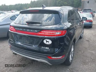 2016 Lincoln MKC Select with VIN 5LMCJ2D97GUJ26611, listed as a IAAI auction lot 42462595 with Not provided miles and . Bid and sale history available at DreamBid. Image 4.