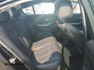 2020 BMW 3 Series 330i xDrive z VIN 3MW5R7J05L8B33752, wystawiony jako Copart lot #59315585 z przebiegiem Nie podano mil oraz Czysty tytuł • Clean title. Historia ofert i sprzedaży dostępna na DreamBid. Obrazek 10.