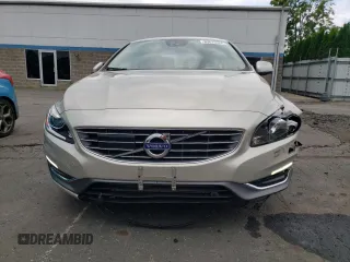 2018 Volvo S60 Inscription Platinum with VIN LYV402TM4JB165792, listed as a Copart auction lot 63076324 with 20,033 mi miles and Salvage Title. Bid and sale history available at carsss.com. Image 5.