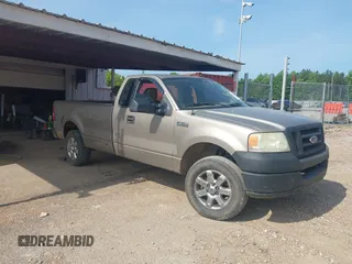 2005 Ford F-150 XL с VIN 1FTRF12W55NA34555, выставлен на аукционе IAAI как лот 42410275 с пробегом 251 647 миль миль и . История ставок и продаж доступна на DreamBid. Изображение 1.
