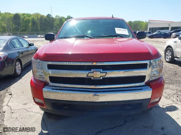2008 Chevrolet Silverado 1500 LT w/1LT with VIN 2GCEK13J081286555, listed as a IAAI auction lot 42001279 with 195,990 mi miles. Bid and sale history available at carsss.com. Image 12.