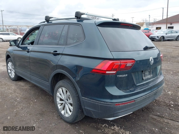 2019 Volkswagen Tiguan S with VIN 3VV0B7AX8KM178139, listed as a IAAI auction lot 41860225 with 97,980 mi miles. Bid and sale history available at carsss.com. Image 3.