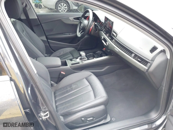 2021 Audi A4 Sedan Premium with VIN WAUABAF45MA068709, listed as a IAAI auction lot 41643826 with 33,238 mi miles. Bid and sale history available at carsss.com. Image 5.