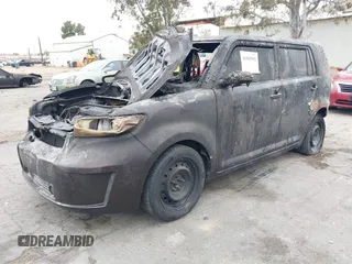 2008 Scion xB z VIN JTLKE50E981040901, wystawiony jako IAAI lot #41569592 z przebiegiem Nie podano mil oraz . Historia ofert i sprzedaży dostępna na DreamBid. Obrazek 2.
