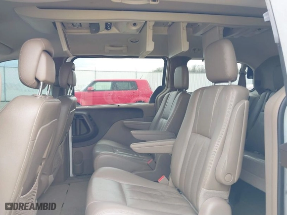 2014 Chrysler Town & Country Touring-L 30th Anniversary with VIN 2C4RC1CG8ER193069, listed as a IAAI auction lot 41713157 with 141,059 mi miles. Bid and sale history available at carsss.com. Image 8.