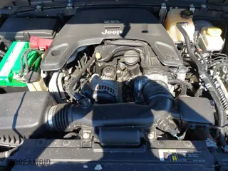2018 Jeep Wrangler Unlimited Sport S with VIN 1C4HJXDG5JW147316, listed as a IAAI auction lot 41776654 with 92,227 mi miles. Bid and sale history available at carsss.com. Image 10.