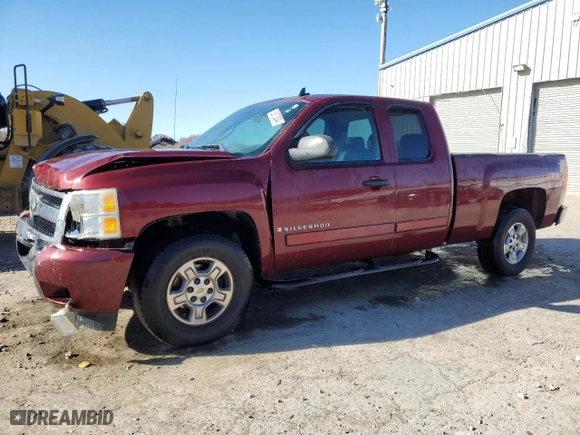 2008 Chevrolet Silverado 1500 LT w/2LT with VIN 1GCEC19J88Z276772, listed as a Copart auction lot 83610304 with 196,689 mi miles and Salvage Title. Bid and sale history available at carsss.com. Image 1.