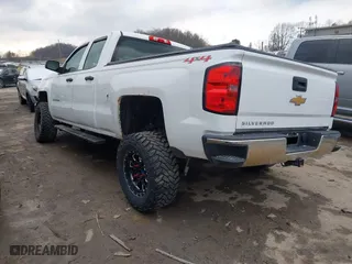 2015 Chevrolet Silverado 1500 Work Truck with VIN 1GCVKPEC9FZ401854, listed as a IAAI auction lot 41607357 with 207,244 mi miles. Bid and sale history available at carsss.com. Image 3.