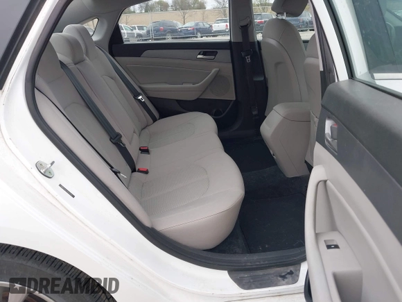 2018 Hyundai Sonata Limited with VIN 5NPE34AF2JH636995, listed as a IAAI auction lot 42105350 with 105,279 mi miles. Bid and sale history available at carsss.com. Image 8.