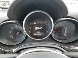 2016 FIAT 500X Easy z VIN ZFBCFYBT3GP434905, wystawiony jako Copart lot #54476165 z przebiegiem 243 662 mil mil oraz Szkoda całkowita • Salvage title. Historia ofert i sprzedaży dostępna na DreamBid. Obrazek 9.