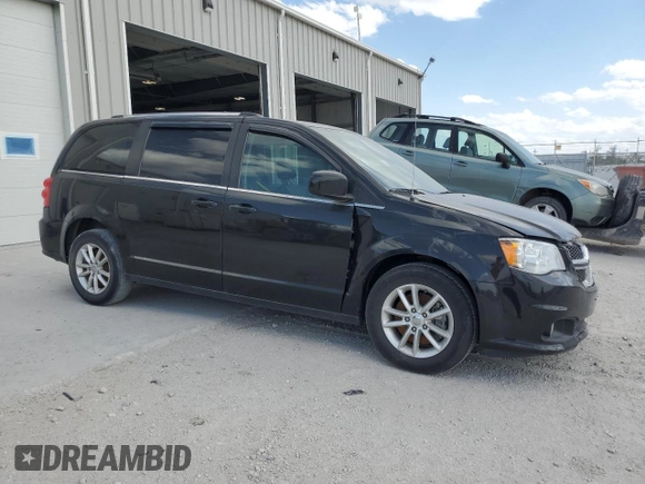 2018 Dodge Grand Caravan SXT z VIN 2C4RDGCG0JR267403, wystawiony jako Copart lot #57227545 z przebiegiem 117 549 mil mil oraz Szkoda całkowita • Salvage title. Historia ofert i sprzedaży dostępna na DreamBid. Obrazek 4.
