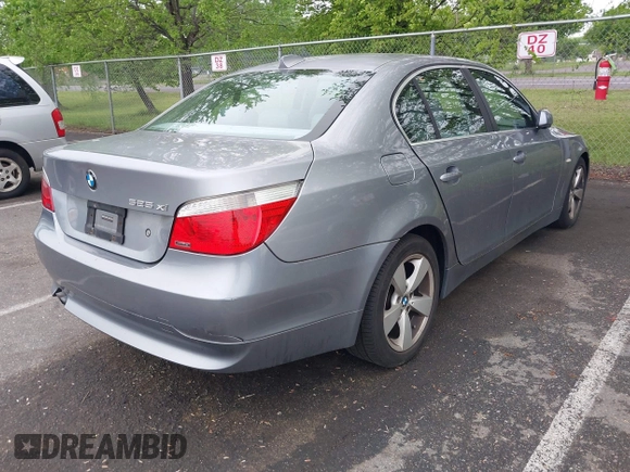 2007 BMW 5 Series 525xi z VIN WBANF335X7CS41549, wystawiony jako IAAI lot #42187433 z przebiegiem 169 181 mil mil oraz . Historia ofert i sprzedaży dostępna na DreamBid. Obrazek 4.