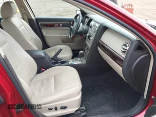 2008 Lincoln MKZ with VIN 3LNHM28T38R605767, listed as a IAAI auction lot 41773715 with 72,417 mi miles. Bid and sale history available at carsss.com. Image 5.