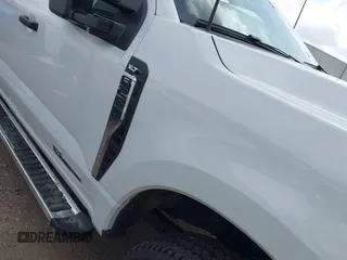 2025 Ford F-250 XL with VIN 1FT7W2BT9SEC54537, listed as a IAAI auction lot 42714592 with 6,334 mi miles and . Bid and sale history available at DreamBid. Image 6.