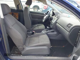 2007 Volkswagen Rabbit with VIN WVWBR71K27W193573, listed as a IAAI auction lot 41043481 with 141,872 mi miles. Bid and sale history available at carsss.com. Image 5.