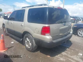 2005 Ford Expedition Special Service with VIN 1FMPU16515LA92006, listed as a IAAI auction lot 42707230 with 187,411 mi miles and . Bid and sale history available at DreamBid. Image 3.