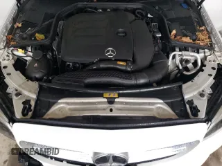 2019 Mercedes-Benz C 300 z VIN 55SWF8EB8KU321336, wystawiony jako Copart lot #54415305 z przebiegiem 90 670 mil mil oraz Szkoda całkowita • Salvage title. Historia ofert i sprzedaży dostępna na DreamBid. Obrazek 11.