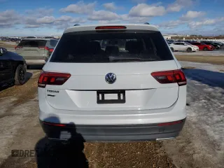 2019 Volkswagen Tiguan S z VIN 3VV0B7AX6KM015635, wystawiony jako Copart lot #47340135 z przebiegiem 156 774 mil mil oraz Szkoda całkowita • Salvage title. Historia ofert i sprzedaży dostępna na DreamBid. Obrazek 6.