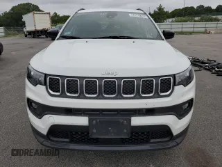 2023 Jeep Compass Latitude с VIN 3C4NJDBN3PT552673, выставлен на аукционе Copart как лот 64582705 с пробегом 69 194 миль миль и Чистый • Clean title. История ставок и продаж доступна на DreamBid. Изображение 5.