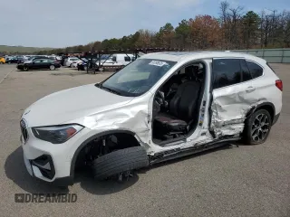 2020 BMW X1 xDrive28i с VIN WBXJG9C09L5P49700, выставлен на аукционе Copart как лот 55398635 с пробегом 95 029 миль миль и Списание • Salvage title. История ставок и продаж доступна на DreamBid. Изображение 1.