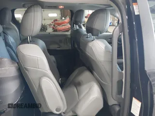 2023 Toyota Sienna XLE z VIN 5TDYRKEC5PS148076, wystawiony jako IAAI lot #42154673 z przebiegiem 169 197 mil mil oraz . Historia ofert i sprzedaży dostępna na DreamBid. Obrazek 8.