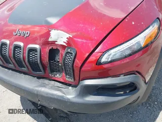 2017 Jeep Cherokee Trailhawk L Plus с VIN 1C4PJMBS4HD217640, выставлен на аукционе IAAI как лот 42546332 с пробегом 58 141 миль миль и . История ставок и продаж доступна на DreamBid. Изображение 6.