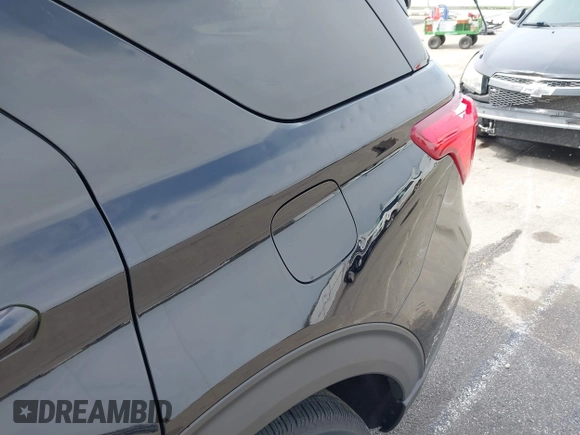 2020 Ford Explorer XLT z VIN 1FMSK8DH0LGC78552, wystawiony jako IAAI lot #42010246 z przebiegiem 46 614 mil mil oraz . Historia ofert i sprzedaży dostępna na DreamBid. Obrazek 18.