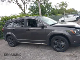 2020 Dodge Journey Crossroad with VIN 3C4PDCGB0LT270042, listed as a IAAI auction lot 40521806 with 102,934 mi miles and . Bid and sale history available at carsss.com. Image 13.