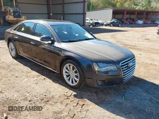 2011 Audi A8 z VIN WAURVAFDXBN014290, wystawiony jako IAAI lot #40860777 z przebiegiem 152 584 mil mil oraz . Historia ofert i sprzedaży dostępna na DreamBid. Obrazek 1.