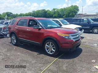 2014 Ford Explorer XLT z VIN 1FM5K7D80EGB99571, wystawiony jako IAAI lot #42559604 z przebiegiem 180 530 mil mil oraz . Historia ofert i sprzedaży dostępna na DreamBid. Obrazek 1.