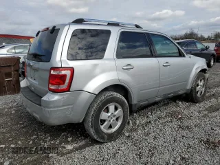 2011 Ford Escape Limited z VIN 1FMCU0E77BKA37976, wystawiony jako Copart lot #50186145 z przebiegiem Nie podano mil oraz Szkoda całkowita • Salvage title. Historia ofert i sprzedaży dostępna na DreamBid. Obrazek 3.