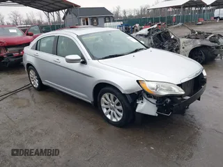 2011 Chrysler 200 Touring with VIN 1C3BC1FB8BN531262, listed as a IAAI auction lot 41673308 with 107,931 mi miles. Bid and sale history available at carsss.com. Image 1.