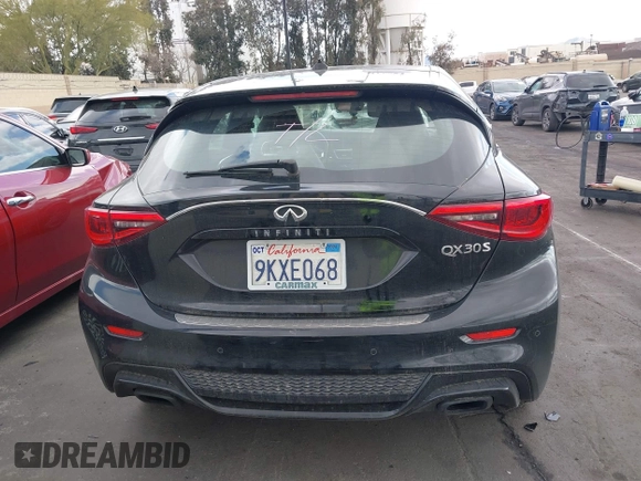 2018 Infiniti QX30 with VIN SJKCH5CP5JA043060, listed as a IAAI auction lot 41866956 with 78,735 mi miles. Bid and sale history available at carsss.com. Image 17.