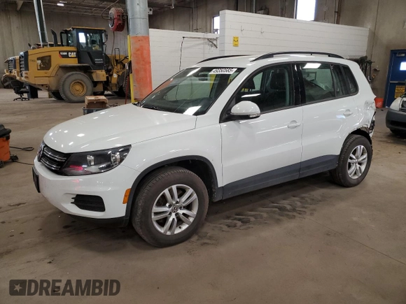2016 Volkswagen Tiguan SE with VIN WVGBV7AX4GW607732, listed as a Copart auction lot 49350585 with 135,051 mi miles and Salvage Title. Bid and sale history available at DreamBid. Image 1.