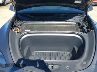 2024 Tesla Model Y Long Range z VIN 7SAYGDEE8RA262082, wystawiony jako IAAI lot #41834216 z przebiegiem 11 536 mil mil oraz . Historia ofert i sprzedaży dostępna na DreamBid. Obrazek 10.