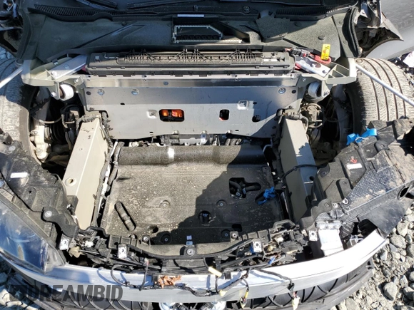 2023 Lucid Air Pure z VIN 50EA1PFA7PA006470, wystawiony jako Copart lot #56476674 z przebiegiem 18 246 mil mil oraz Szkody całkowita. Historia ofert i sprzedaży dostępna na DreamBid. Obrazek 11.