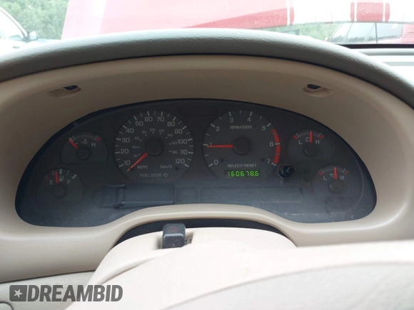 2004 Ford Mustang Standard с VIN 1FAFP40694F152143, выставлен на аукционе IAAI как лот 42476684 с пробегом 160 678 миль миль и . История ставок и продаж доступна на DreamBid. Изображение 7.