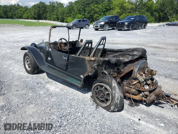 1950 Volkswagen Beetle with VIN 119127928, listed as a Copart auction lot 64220384 with Not Provided miles and Non Repairable. Bid and sale history available at DreamBid. Image 2.