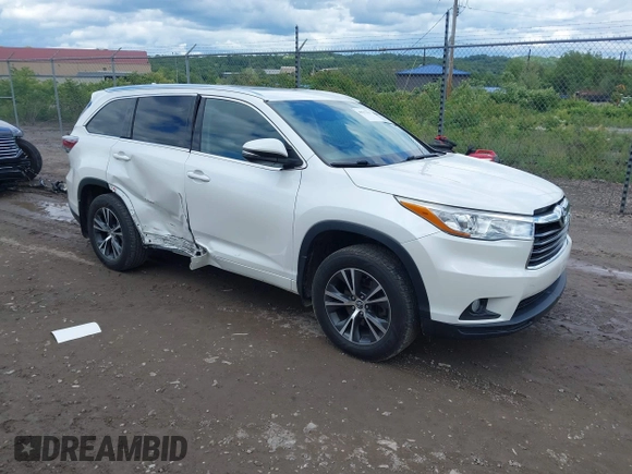 2016 Toyota Highlander XLE z VIN 5TDJKRFH6GS260362, wystawiony jako IAAI lot #42337581 z przebiegiem 69 619 mil mil oraz . Historia ofert i sprzedaży dostępna na DreamBid. Obrazek 1.