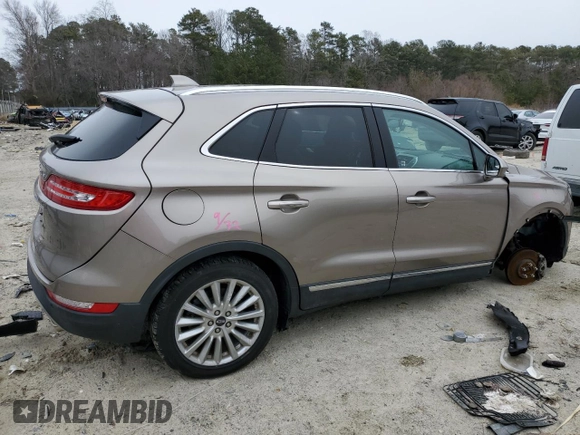 2019 Lincoln MKC Standard z VIN 5LMCJ1C9XKUL26497, wystawiony jako Copart lot #45780825 z przebiegiem 32 216 mil mil oraz Szkoda całkowita • Salvage title. Historia ofert i sprzedaży dostępna na DreamBid. Obrazek 3.
