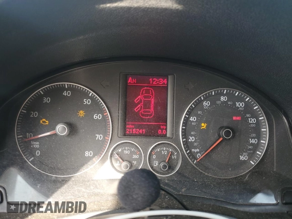 2005 Volkswagen Jetta 2.5L with VIN 3VWDG71K25M647183, listed as a Copart auction lot 62743695 with 215,241 mi miles and Salvage title. Bid and sale history available at DreamBid. Image 9.
