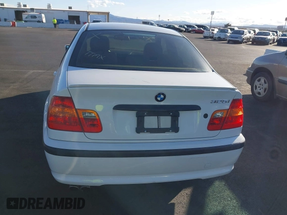 2005 BMW 3 Series 325i with VIN WBAAZ33495KW75624, listed as a IAAI auction lot 41495796 with 92,832 mi miles and . Bid and sale history available at DreamBid. Image 6.