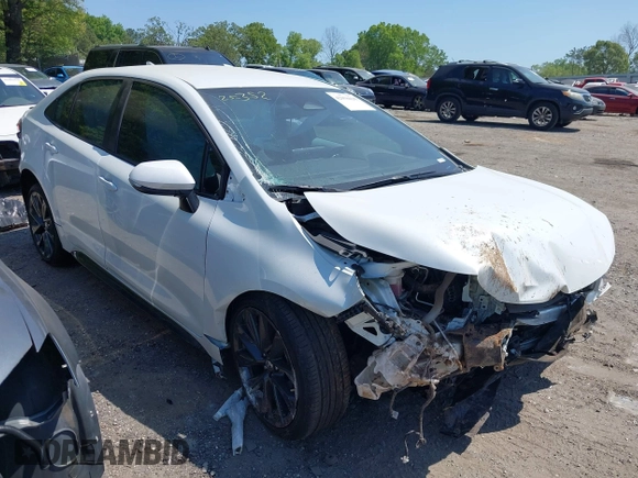 2024 Toyota Corolla SE with VIN 5YFS4MCE7RP179152, listed as a IAAI auction lot 42058020 with 32,039 mi miles and . Bid and sale history available at DreamBid. Image 1.