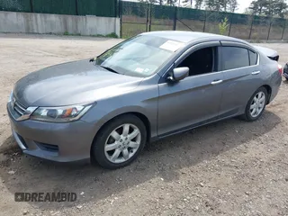 2014 Honda Accord Sedan LX with VIN 1HGCR2F33EA306435, listed as a IAAI auction lot 42124792 with 136,522 mi miles. Bid and sale history available at carsss.com. Image 18.