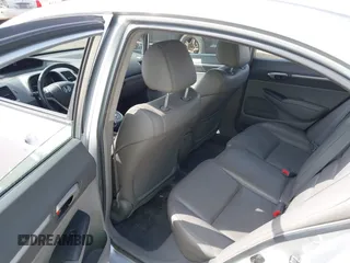2009 Honda Civic EX-L z VIN 19XFA16979E010306, wystawiony jako IAAI lot #42285380 z przebiegiem 210 547 mil mil oraz . Historia ofert i sprzedaży dostępna na DreamBid. Obrazek 8.