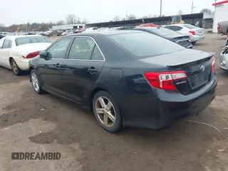 2012 Toyota Camry L with VIN 4T1BF1FK8CU145821, listed as a IAAI auction lot 42007078 with 77,607 mi miles. Bid and sale history available at carsss.com. Image 3.