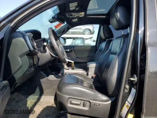 2020 Toyota Tacoma 4WD SR5 with VIN 5TFCZ5AN0LX228859, listed as a Copart auction lot 89141775 with 59,503 mi miles and Non Repairable. Bid and sale history available at carsss.com. Image 7.