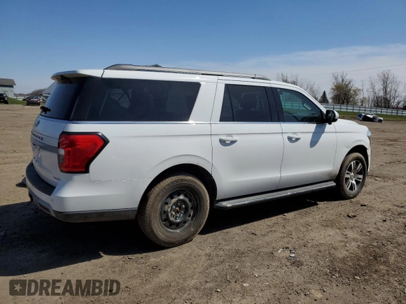 2023 Ford Expedition Max XLT with VIN 1FMJK1J83PEA13732, listed as a Copart auction lot 52970035 with 34,123 mi miles and Salvage title. Bid and sale history available at DreamBid. Image 3.