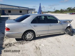 2001 Mercedes-Benz E-Class AWD with VIN WDBJF82J81X047632, listed as a Copart auction lot 72500514 with 149,635 mi miles and Non Repairable. Bid and sale history available at carsss.com. Image 3.